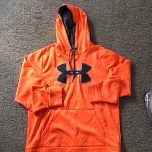 Men’s Under Armour hoodie